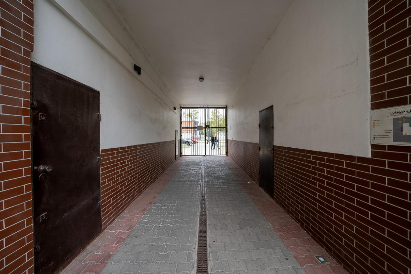 Mokotow - Balcony, Ac, Tram&bus Nearby - By Rentujemy Apartment
